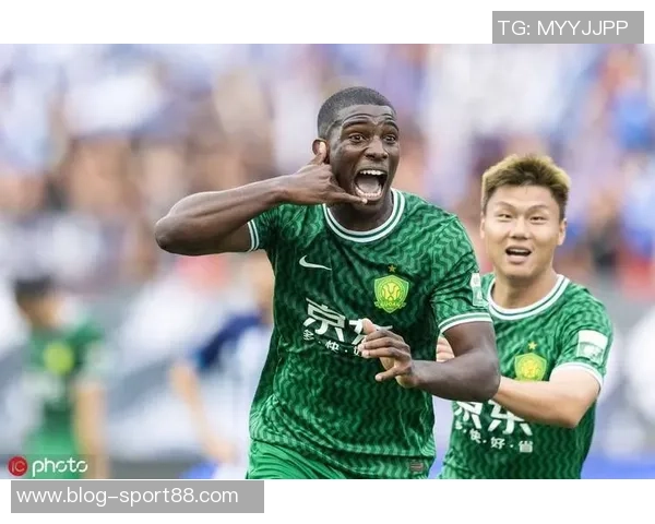 法比奥险些破门遭判越位国安在主场依然落后两球 法比奥险些破门遭判越位国安在主场依然落后两球